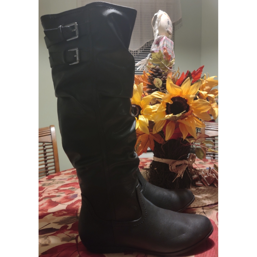 NWT! CLIFFS - By White Mountain Fayla - Picture 3 of 9